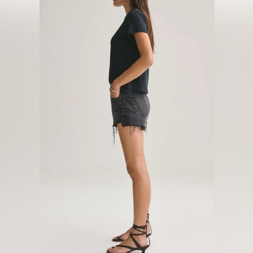 AGOLDE Parker Distressed Raw Hem Vintage Wash Black Denim Jean Shorts 28 - Picture 3 of 14